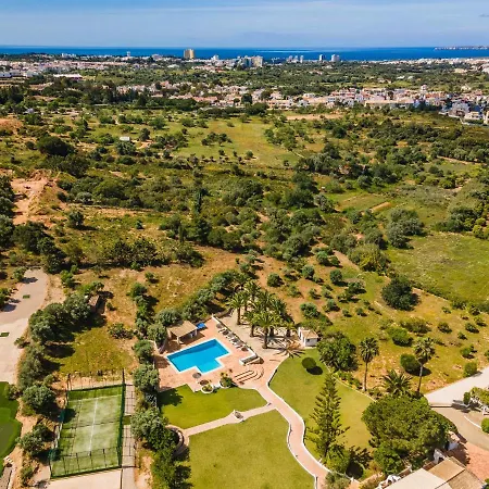 וילה Quinta Castelhanas, Jardim Relvado, Piscina, Padel E Golf Privados!