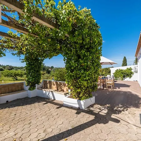 Quinta Castelhanas, Jardim Relvado, Piscina, Padel E Golf Privados! * Portimão